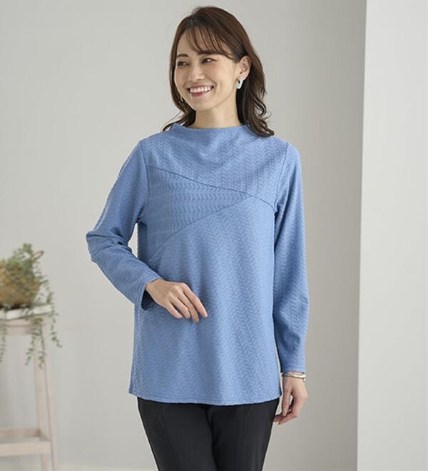 BELLUNA（ベルーナ）の「波柄ジャカード切替デザインプルオーバー（カットソー）」｜詳細画像