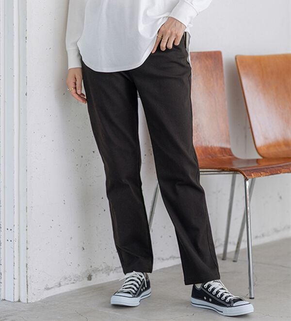 BELLUNA（ベルーナ）の「静電防止！蓄熱綿サテンストレッチカラーパンツ（フルレングスパンツ）」｜詳細画像