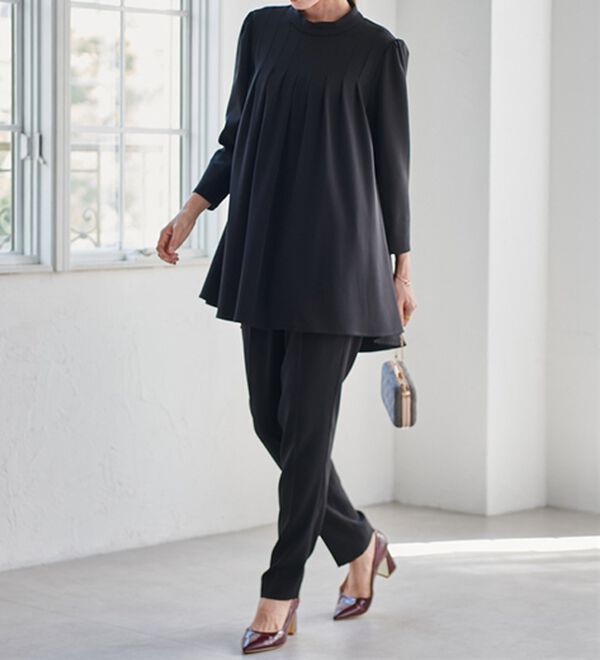 RANAN（ラナン）の「＜セットアップ＞バックパール調デザインフレアートップスパンツセット（パンツスーツ）」｜詳細画像