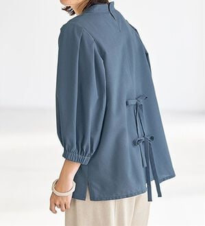 BELLUNA（ベルーナ）の「サッカー調素材袖ボリュームブラウス（ブラウス）」｜アッシュブルー