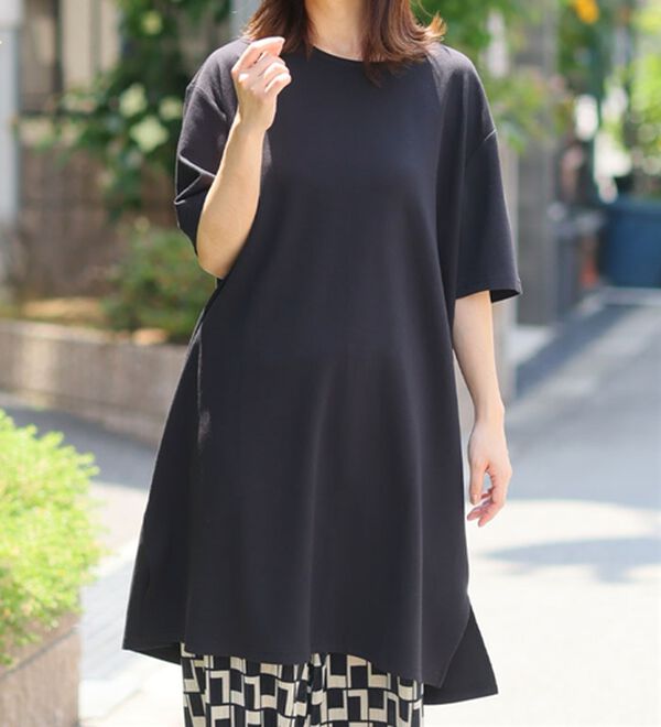 A HAPPY MARILYN（アハッピーマリリン）の「【Ｍ～８Ｌ】【接触冷感・吸水速乾】体型カバー五分袖チュニック（チュニック）」｜ブラック