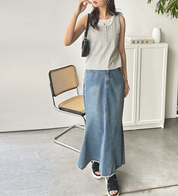 GeeRA（ジーラ）の「ヘンリーネックレイヤード風タンクトップ（タンクトップ・キャミソール）」｜詳細画像