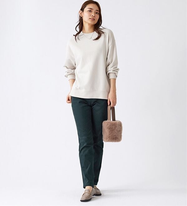 BELLUNA（ベルーナ）の「静電防止！蓄熱綿サテンストレッチカラーパンツ（フルレングスパンツ）」｜詳細画像