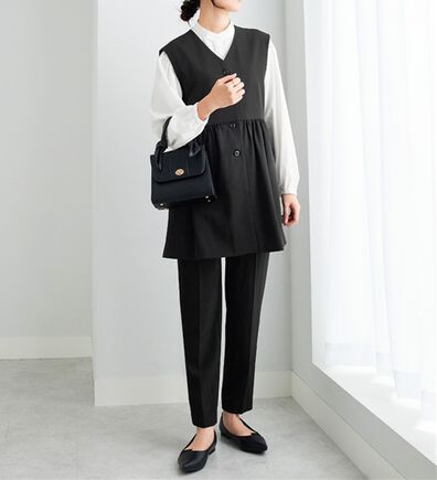 Viola e Viola（ヴィオラ エ ヴィオラ）の「【３点セット】コーデ決まるペプラムジレセットスーツ（パンツスーツ）」