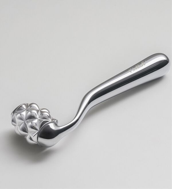 「ウェーブフェイシャルエステローラー（コスメ・メイク小物）」｜1