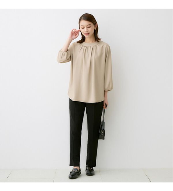 Viola e Viola（ヴィオラ エ ヴィオラ）の「【多機能付】ふんわり袖プチハイギャザーブラウス（ブラウス）」｜詳細画像