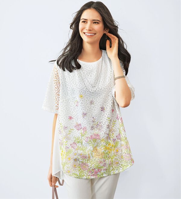 BELLUNA（ベルーナ）の「シフォン重ね花柄プリントレースチュニック（チュニック）」｜ピンク系