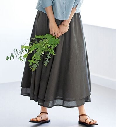 BELLUNA（ベルーナ）の「ふわりと揺れる綿素材フレアースカート（ロングスカート）」
