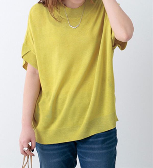 BELLUNA（ベルーナ）の「チューリップ袖デザインニットプルオーバー（ニット・セーター）」｜イエロー