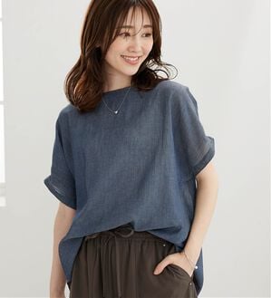 BELLUNA（ベルーナ）の「シアーデニム素材ゆったりブラウス（ブラウス）」｜ネイビー