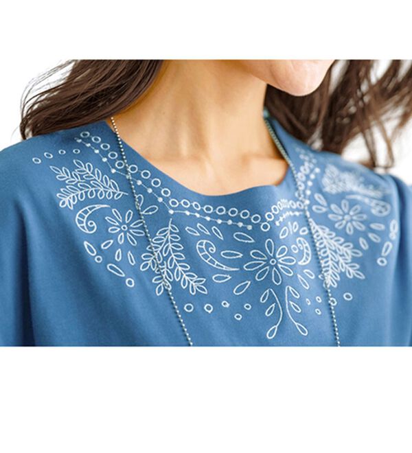 BELLUNA（ベルーナ）の「スカラップ刺しゅう華やぎプルオーバー（カットソー）」｜詳細画像