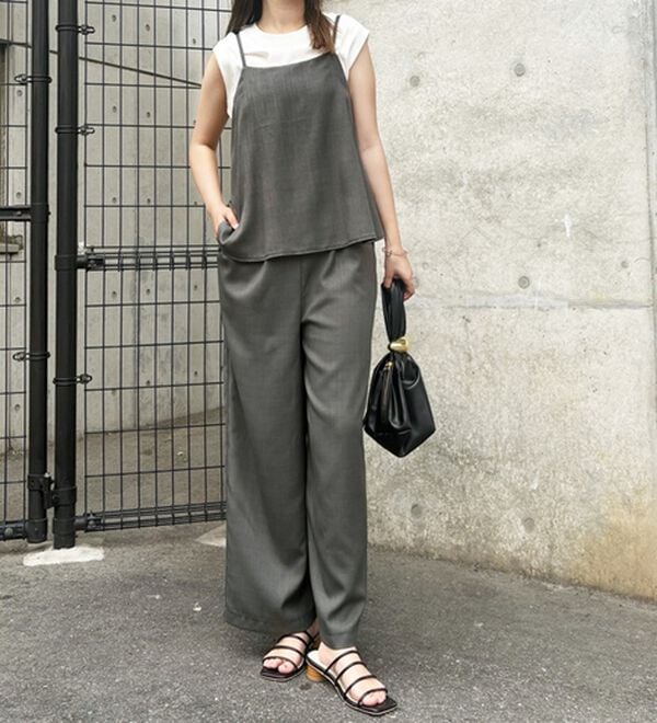 GeeRA（ジーラ）の「セットアップ風キャミソールサロペット（オールインワン）」｜詳細画像