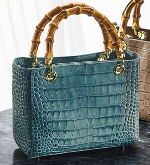 ルフラン（ルフラン）の「＜ロダニア＞牛革バンブーハンドルバッグ（ハンドバッグ）」｜デニムブルー