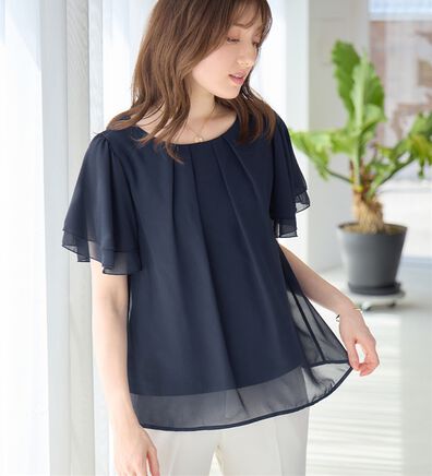 alotta（アロッタ）の「【５つの機能付】ひんやり！インナー付きフリル袖シフォンタックブラウス（ブラウス）」