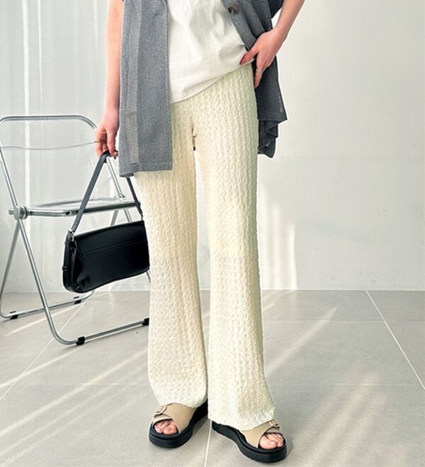 GeeRA（ジーラ）の「レース見えセミフレアイージーパンツ（フルレングスパンツ）」｜詳細画像