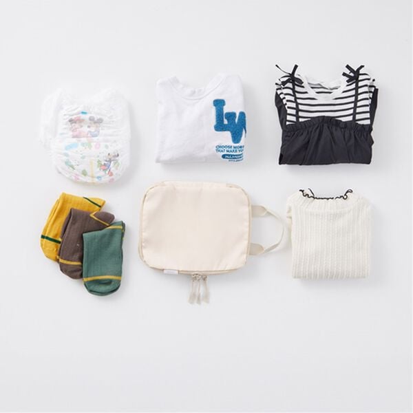 iellio（イエリオ）の「圧縮トラベルポーチ４点セット（その他日用品）」｜詳細画像