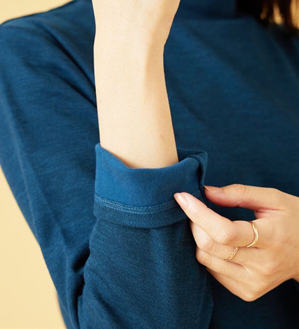 BELLUNA（ベルーナ）の「肌に優しい吸湿発熱ふんわりプルオーバー（カットソー）」｜詳細画像