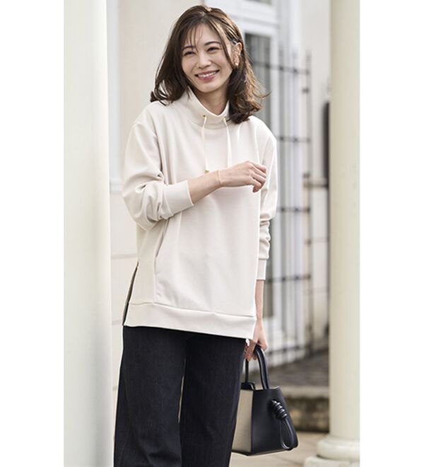 BELLUNA（ベルーナ）の「サイドジップスタンド衿プルオーバー（カットソー）」｜詳細画像