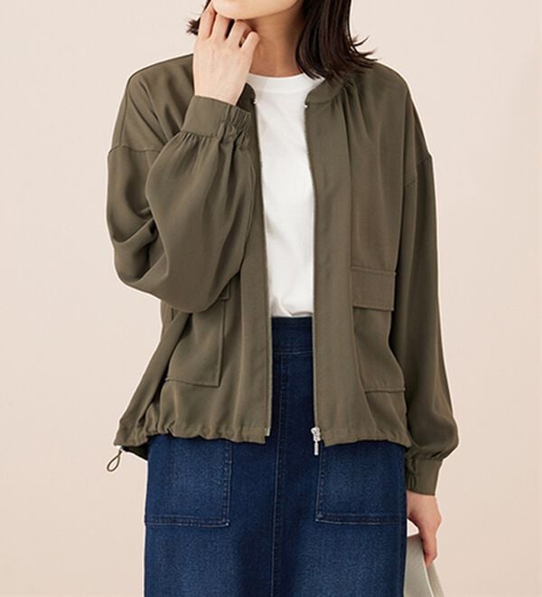 BELLUNA（ベルーナ）の「とろみ素材ポケットデザインブルゾン（ブルゾン）」｜詳細画像