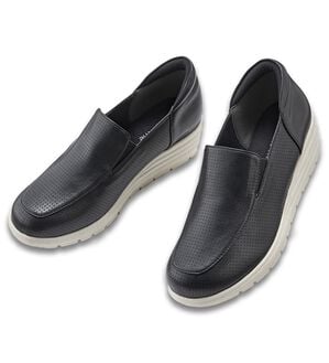 ルフラン（ルフラン）の「４Ｅ美脚見せ異素材使いスリッポンシューズ（スリッポン）」｜ブラック