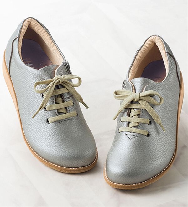 ルフラン（ルフラン）の「メディフィット５Ｅレザースニーカー（スニーカー）」｜シルバー