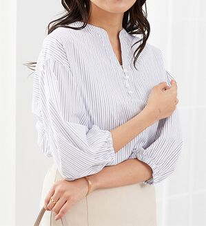 BELLUNA（ベルーナ）の「ラメストライプ素材パール使いブラウス（ブラウス）」｜詳細画像