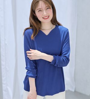 alotta（アロッタ）の「柔らかリブ素材ハートネックトップス（カットソー）」｜詳細画像