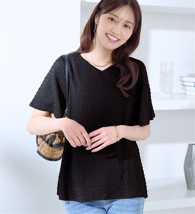 alotta（アロッタ）の「ぽこぽこ映え！フレア袖トップス（カットソー）」