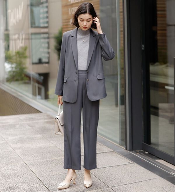 GeeRA（ジーラ）の「【２点セット】２ボタンボックスジャケットセットアップ（パンツスーツ）」｜詳細画像