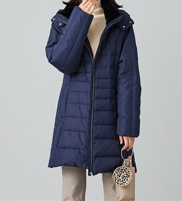 BELLUNA（ベルーナ）の「フレンチダウン使い細見えキルト切替ロングコート（ロングコート）」｜詳細画像