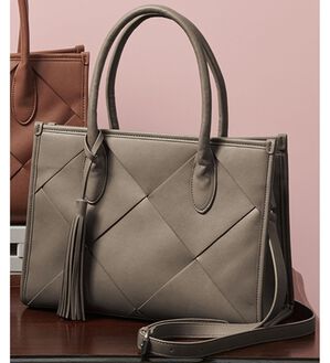 RANAN（ラナン）の「編み込みデザインタッセル付き２Ｗａｙハンドバッグ（ハンドバッグ）」｜グレージュ