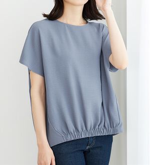 BELLUNA（ベルーナ）の「【2つの機能付き】お手入れ楽々！裾ギャザープルオーバー（ブラウス）」｜ブルーグレー