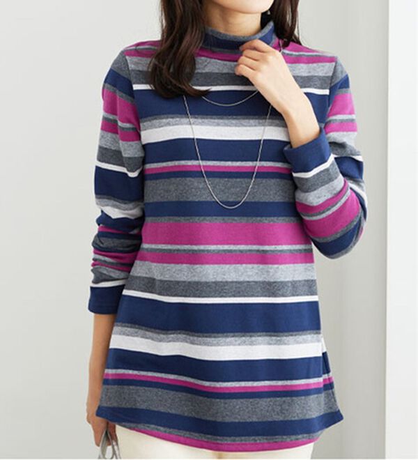 BELLUNA（ベルーナ）の「ふわふわ裏ファーハイネックプルオーバー（カットソー）」｜詳細画像