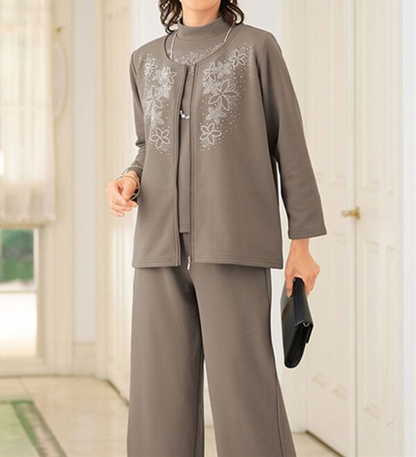 ルフラン（ルフラン）の「【３点セット】ストーンデザイン３点セットスーツ＜エレミス＞（その他スーツ）」｜モカ