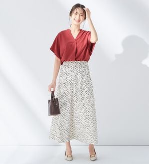alotta（アロッタ）の「【４つの機能付】ひんやりスキッパーＴシャツブラウス（ブラウス）」｜ベリーピンク