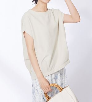 BELLUNA（ベルーナ）の「ミニワッフル素材裾タックプルオーバー（カットソー）」｜アイボリー