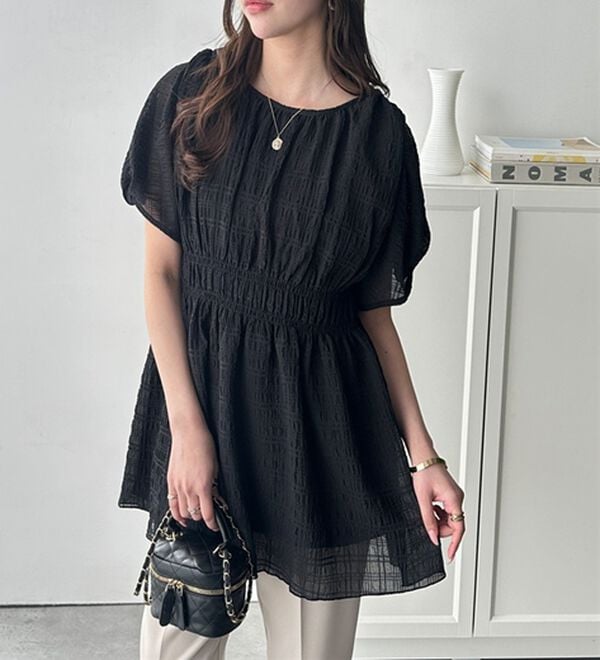 GeeRA（ジーラ）の「前後２ＷＡＹシャーリングチュニック（ブラウス）」｜ブラック