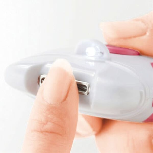 「拡大鏡付ＬＥＤライト付電動爪削り（その他美容・健康機器）」｜詳細画像