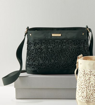 BELLUNA（ベルーナ）の「＜ＬＡＺＹ　ＳＵＳＡＮ＞花柄コード刺しゅうショルダーバッグ（ショルダーバッグ）」