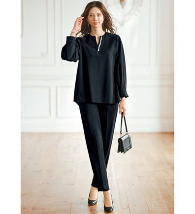 BELLUNA（ベルーナ）の「快適ストレッチ！パール調デザインセットアップ（セットアップ）」