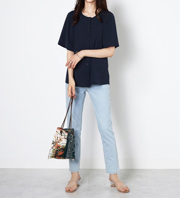 BELLUNA（ベルーナ）の「お手入れ楽々！ビンテージ素材ブラウス（ブラウス）」｜詳細画像