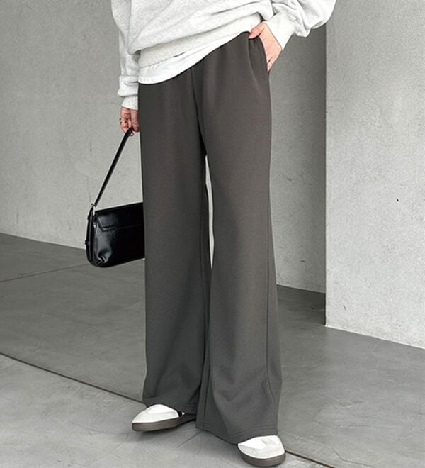 GeeRA（ジーラ）の「美脚見えカーブフレアパンツ（フルレングスパンツ）」｜詳細画像