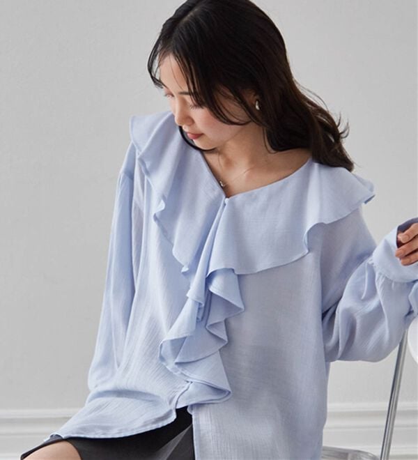 RANAN（ラナン）の「ラッフルフリルオーバーブラウス（ブラウス）」｜詳細画像