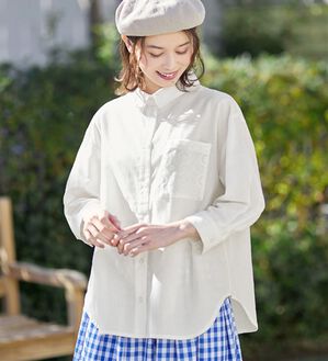 Viola e Viola（ヴィオラ エ ヴィオラ）の「部分刺しゅう使いシャツチュニック（チュニック）」｜オフホワイト