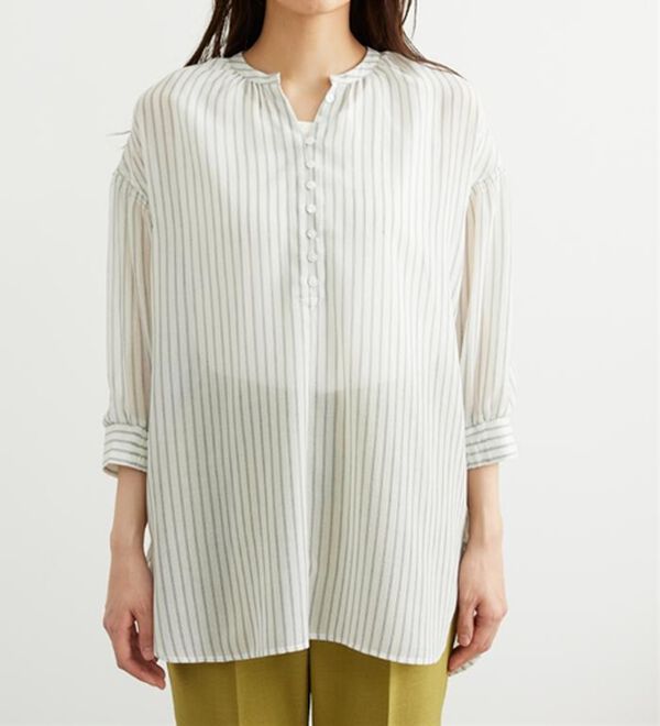 BELLUNA（ベルーナ）の「シャリ感シアー素材多ボタンチュニック（チュニック）」｜詳細画像