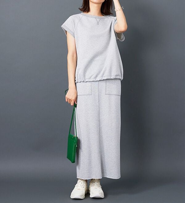 BELLUNA（ベルーナ）の「ラメ入り裏毛素材スカート（ロングスカート）」｜詳細画像