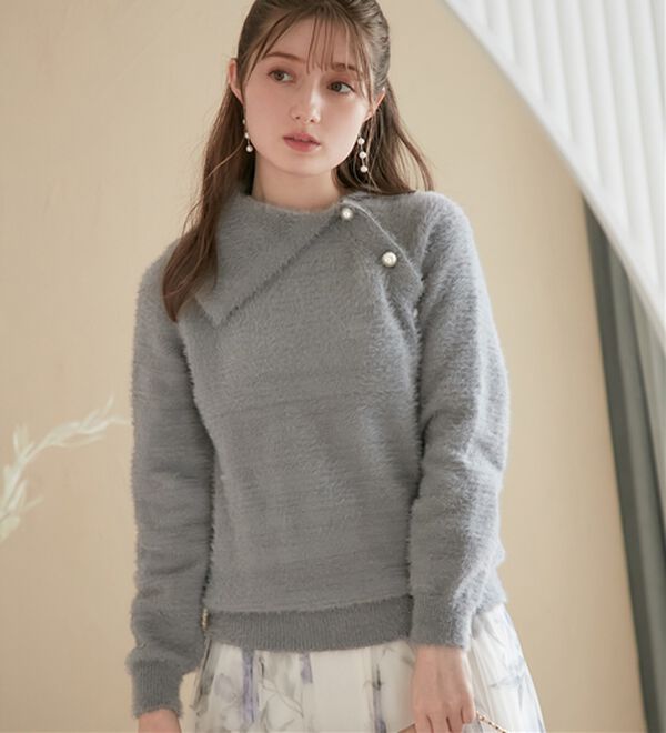 alotta（アロッタ）の「衿付パール調デザインシャギーニット（ニット・セーター）」｜詳細画像