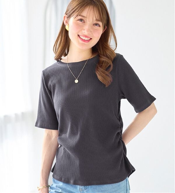 alotta（アロッタ）の「【接触冷感】細見えギャザーデザイン美くびれリブトップス（カットソー）」｜チャコール