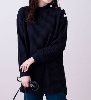 BELLUNA（ベルーナ）の「ジャカード素材肩ボタン使いチュニック（チュニック）」｜黒