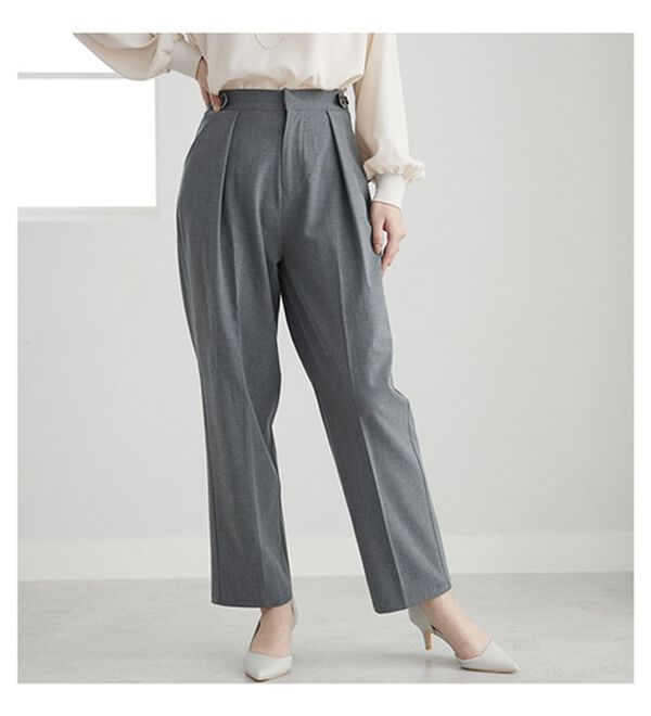 BELLUNA（ベルーナ）の「ボタン使いウエスト調節テーパードパンツ（テーパードパンツ）」｜詳細画像